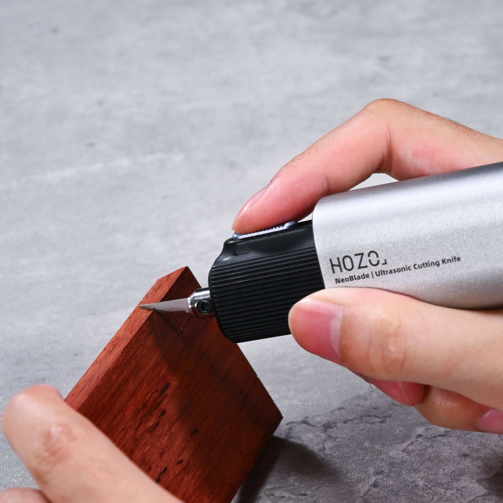 Curved Blade 10pcs Safety Dispenser